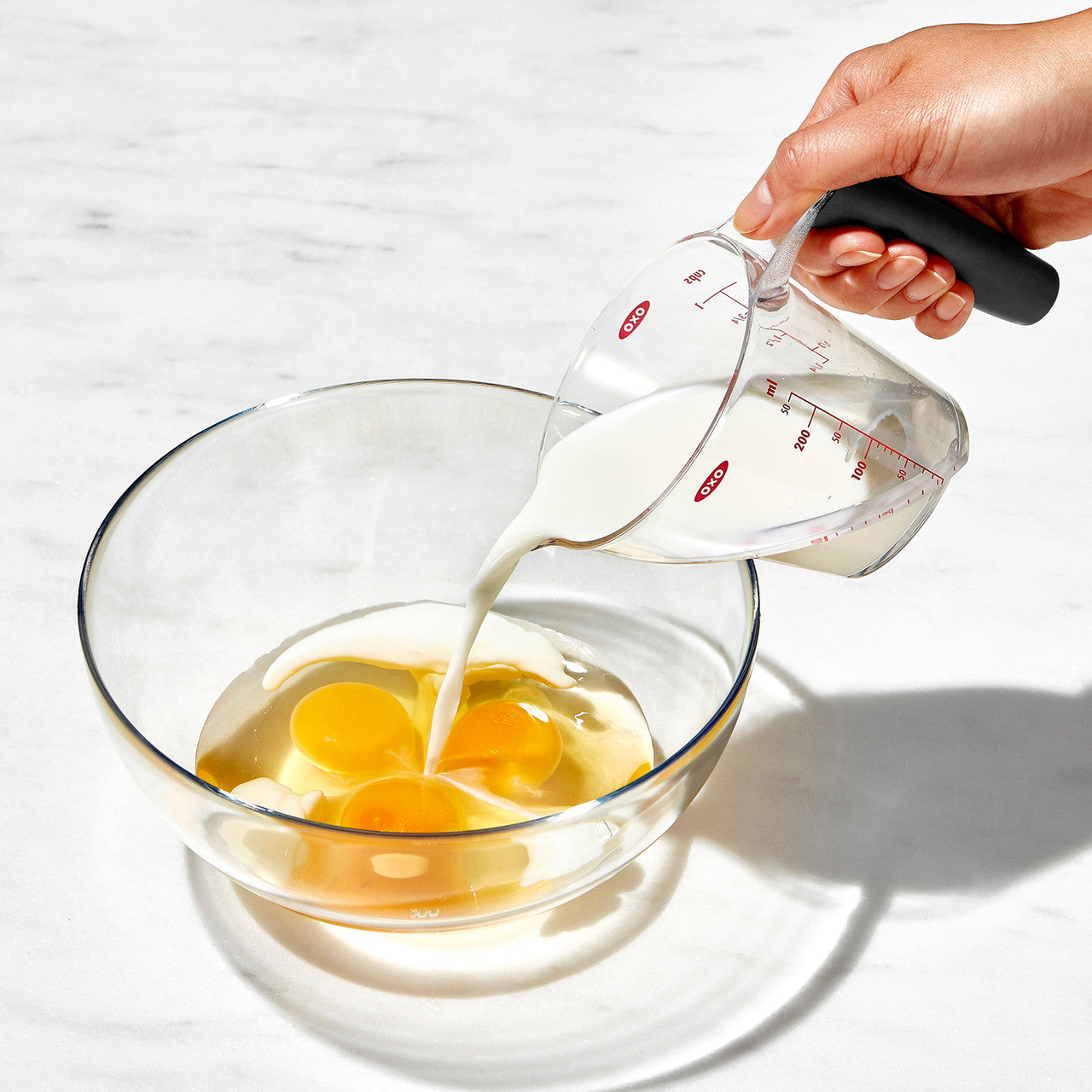 Angled Measure Cup - 4 CUP/ 1L