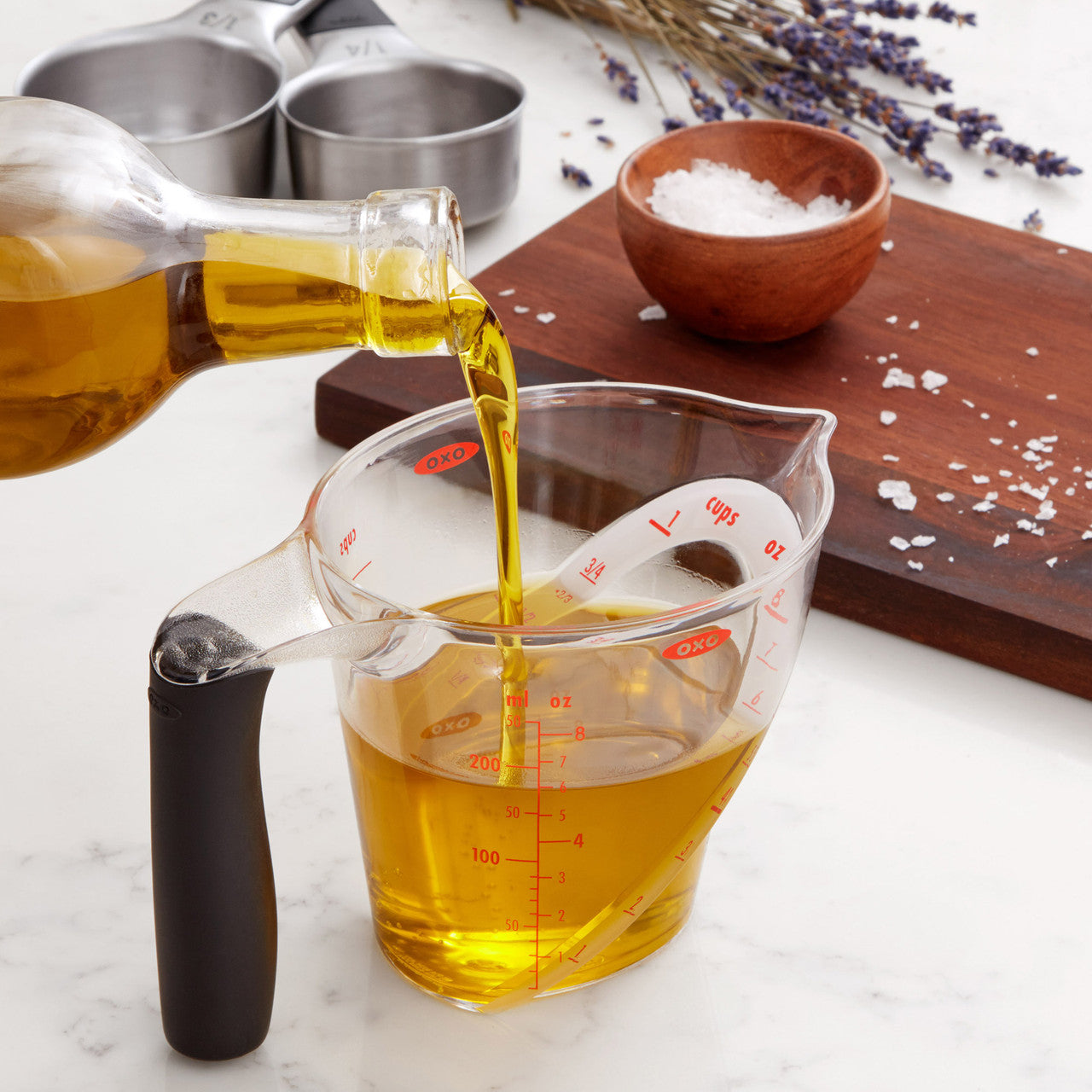 Angled Measure Cup - 4 CUP/ 1L
