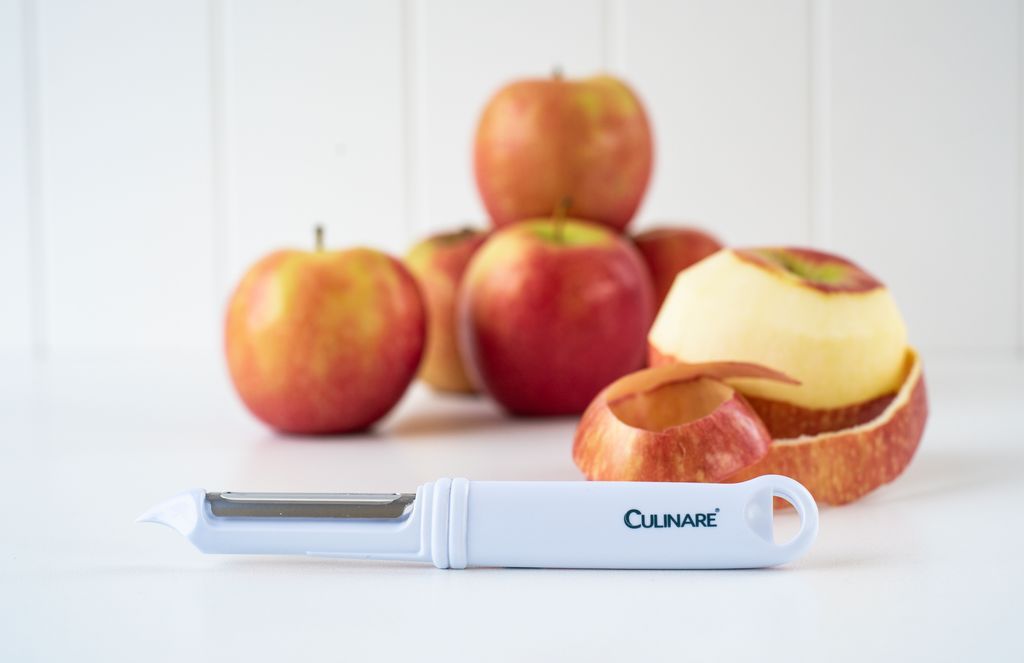 Peeler-Swivel by Cuisena