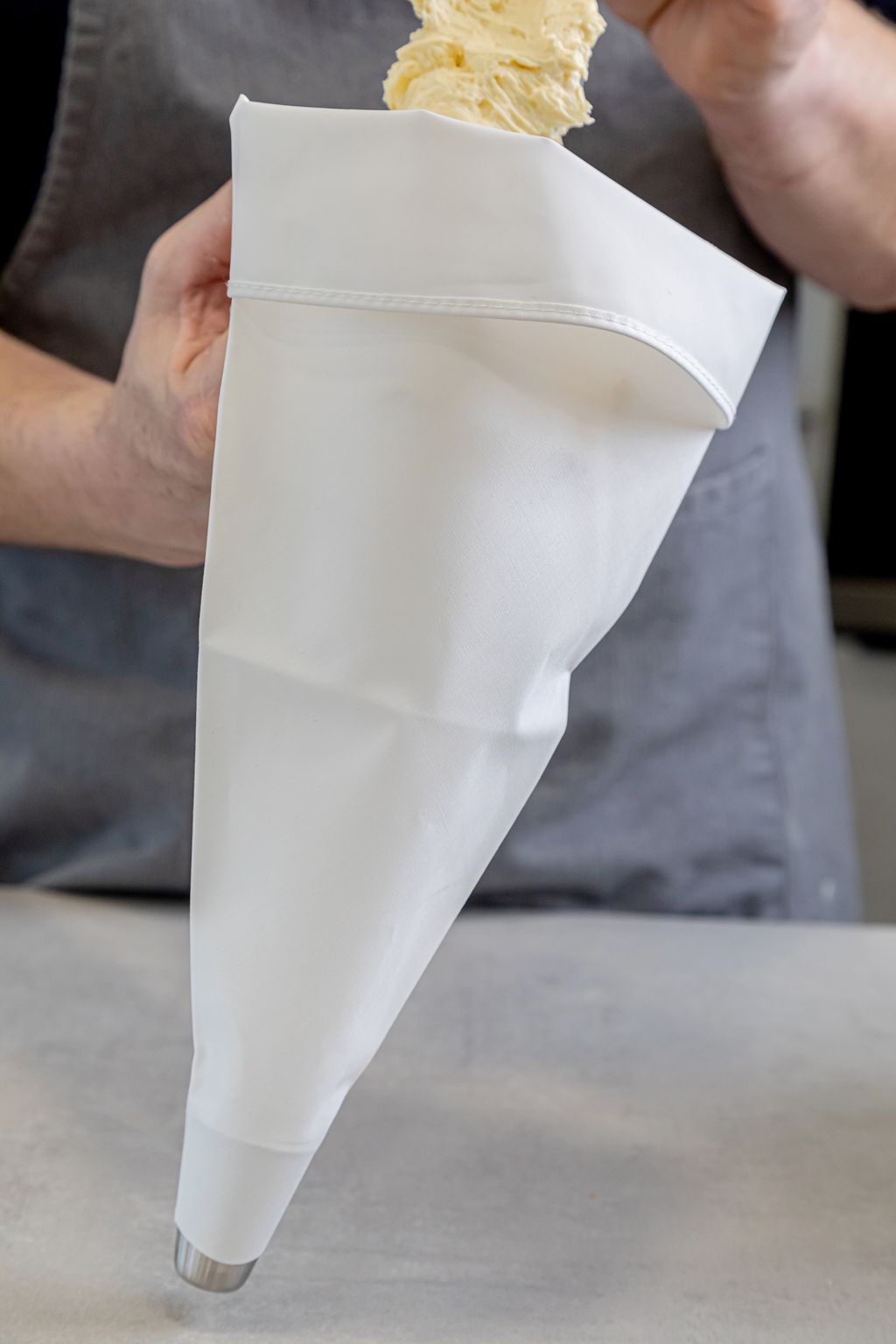 Professional Deluxe Piping Bag 40cm