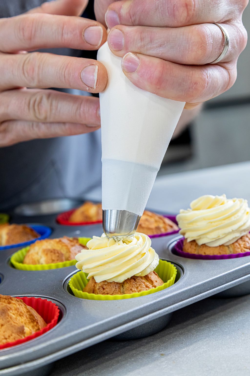 Professional Deluxe Piping Bag 40cm