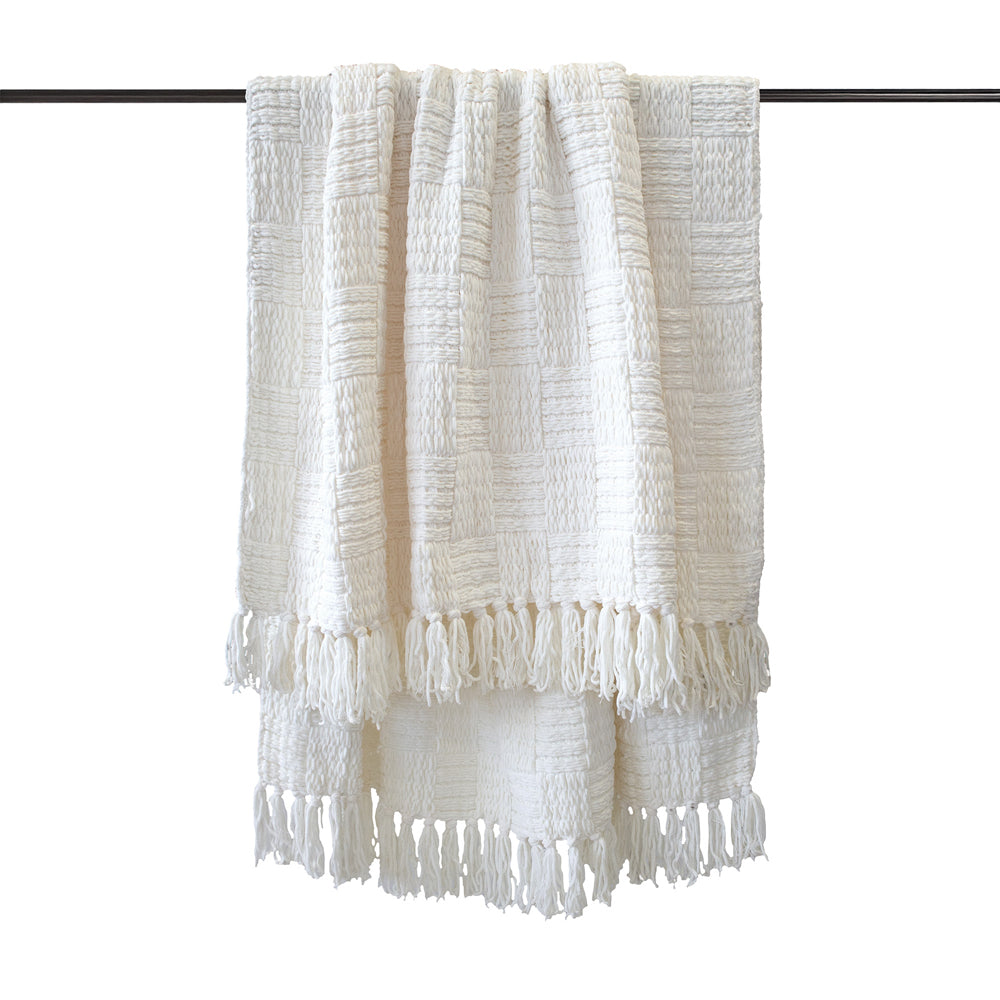 Bambury Asha Chenille Throw White - detail shot