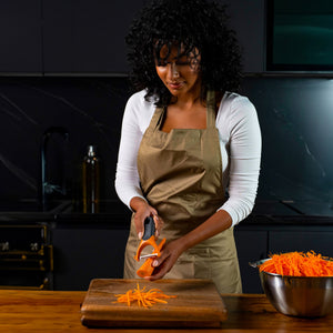 Zyliss Julienne Y Peeler wheat straw handle detail