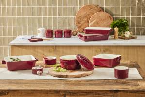 Porcelain Square Baker 24x7.5cm – Bordeaux – Maxwell & Williams