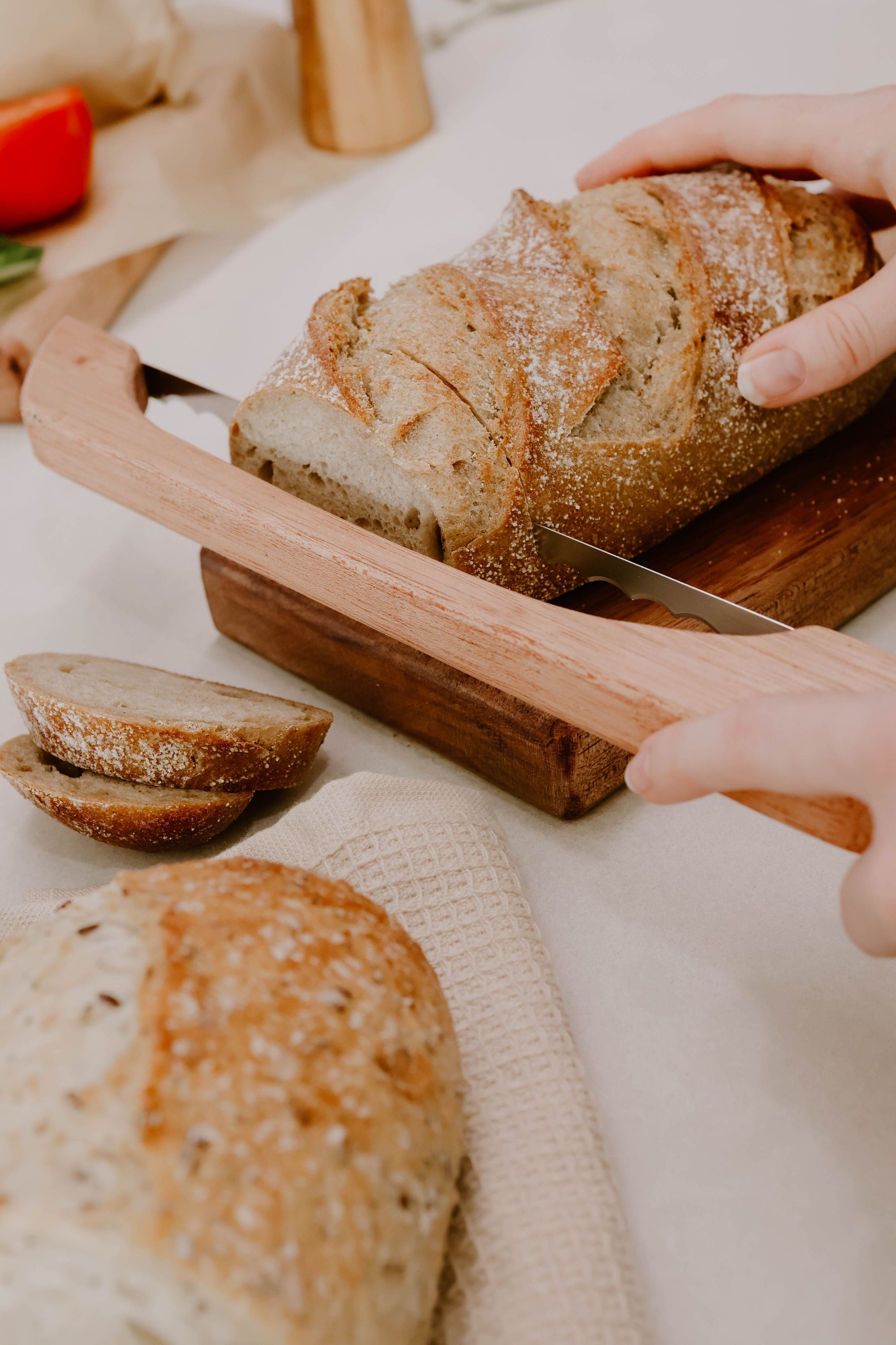 Timber Bread Saw - Little Bread Winner