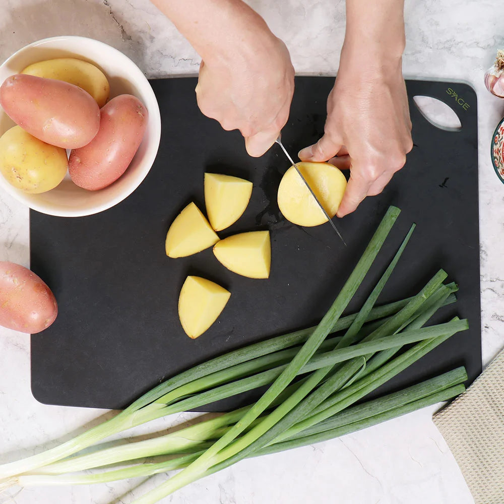 Eco Basics Cutting Board 27x15cm – Black – White Magic