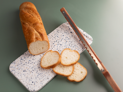 Timber Bread Saw - Little Bread Winner