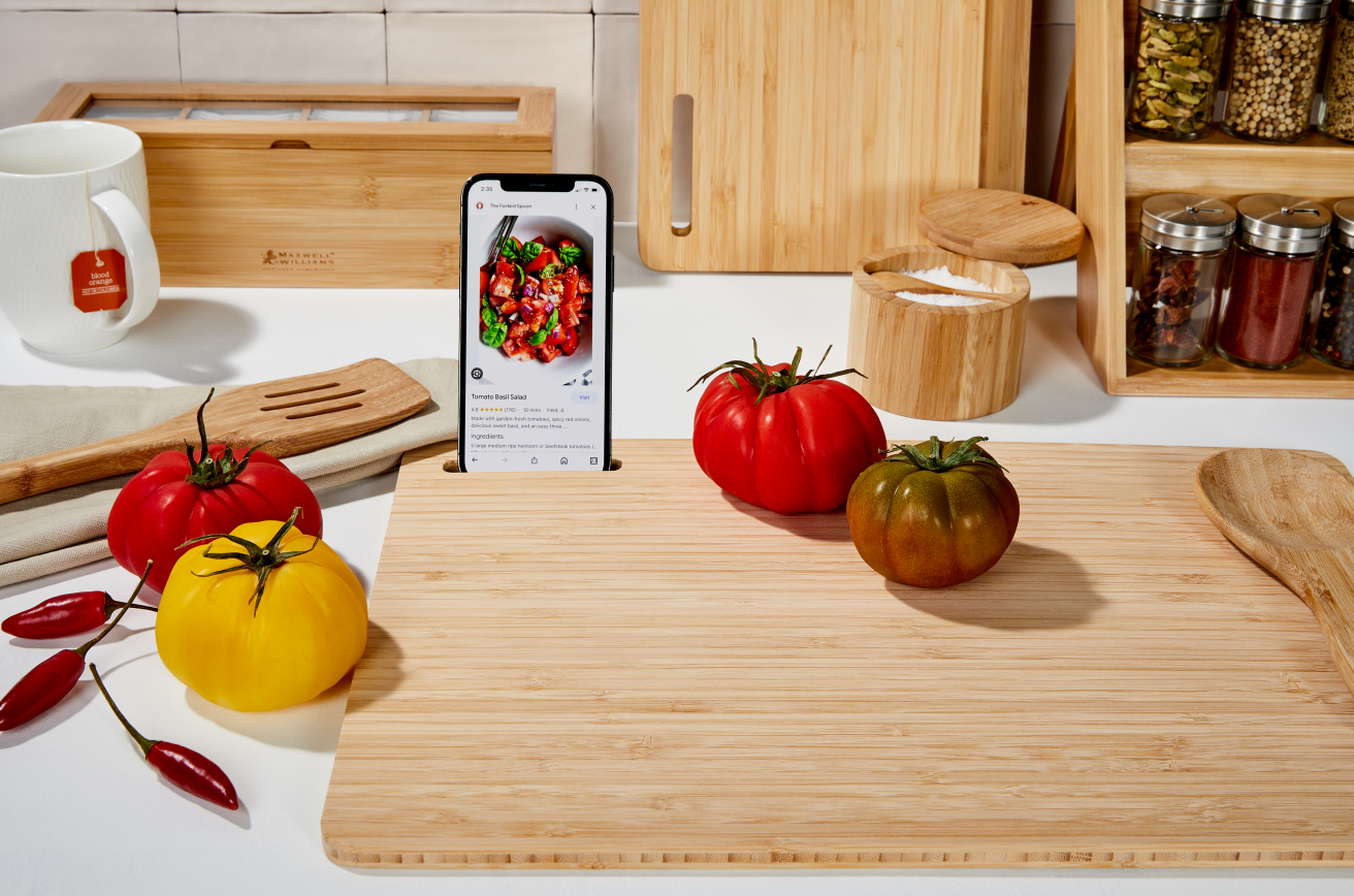 Evergreen Bamboo Chopping Board 27x20cm – Maxwell & Williams