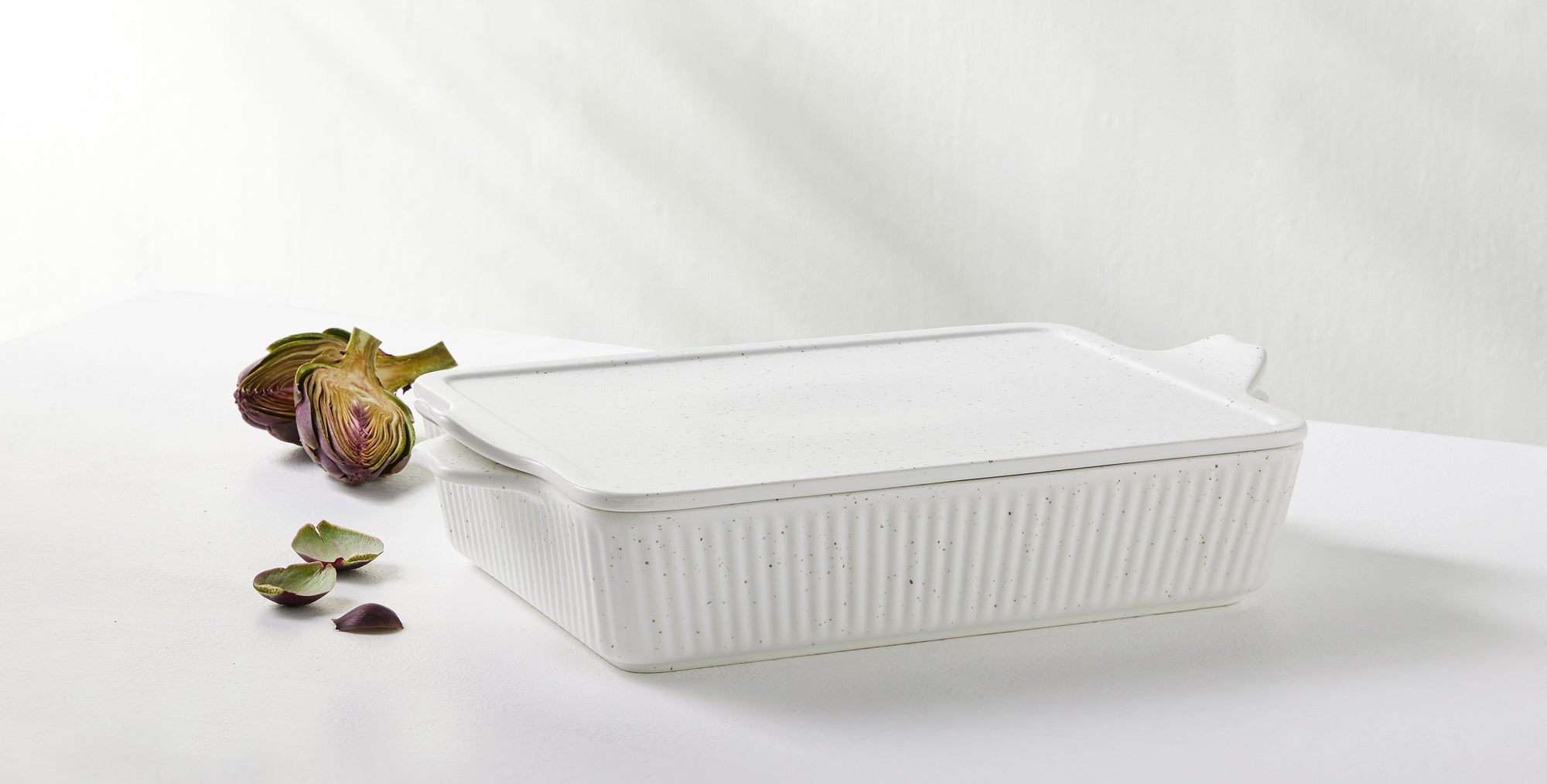 Rectangular Baker With Tray 33x23cm