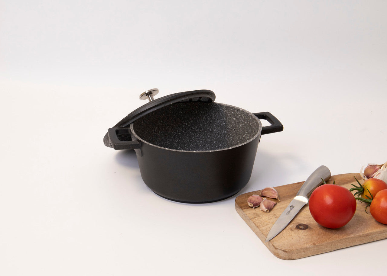 Mastercraft Cast Aluminium Casserole Dish 20cm Black - view 7