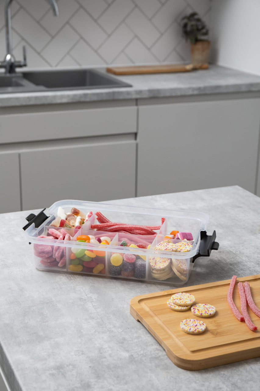 Farberware Snacklebox with Bamboo Cutting Board Lid - Small 20x33cm