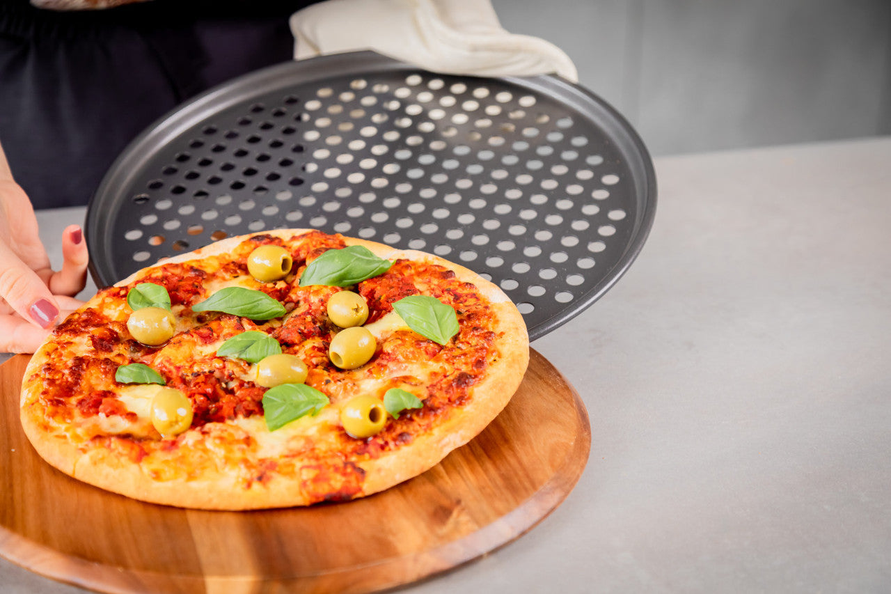 MasterCraft Round Pizza Crisper 32cm Non-Stick - angled view showing non-stick coating