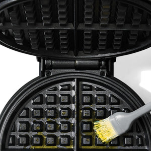 OXO cooktop brush set product showcase