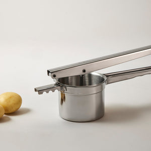 Albi Savannah Stainless Steel Potato Ricer 32cm - hopper detail