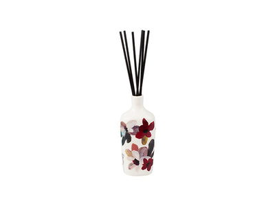 Love Anna Magnolia reed diffuser detail - Prudence De Marchi porcelain