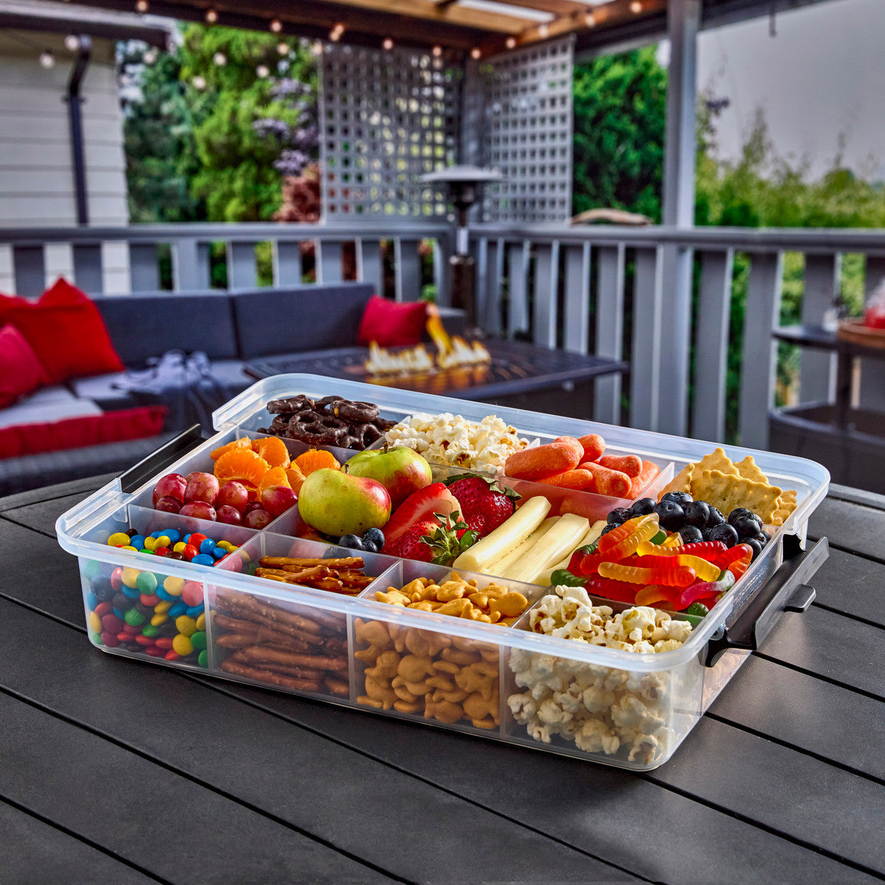 Farberware Snacklebox with Poly Cutting Board Lid - Large 28x41.5cm
