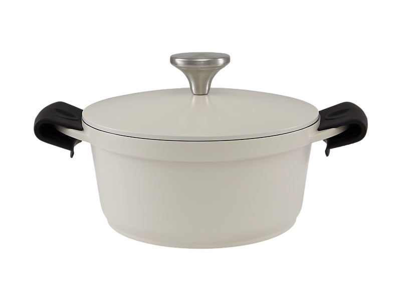 Cast Lite Non-Stick Casserole Gift Boxed Ecru