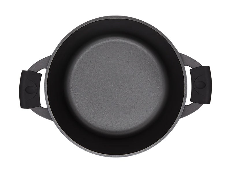 Maxwell & Williams Cast Lite Casserole 28cm Black top view non-stick interior