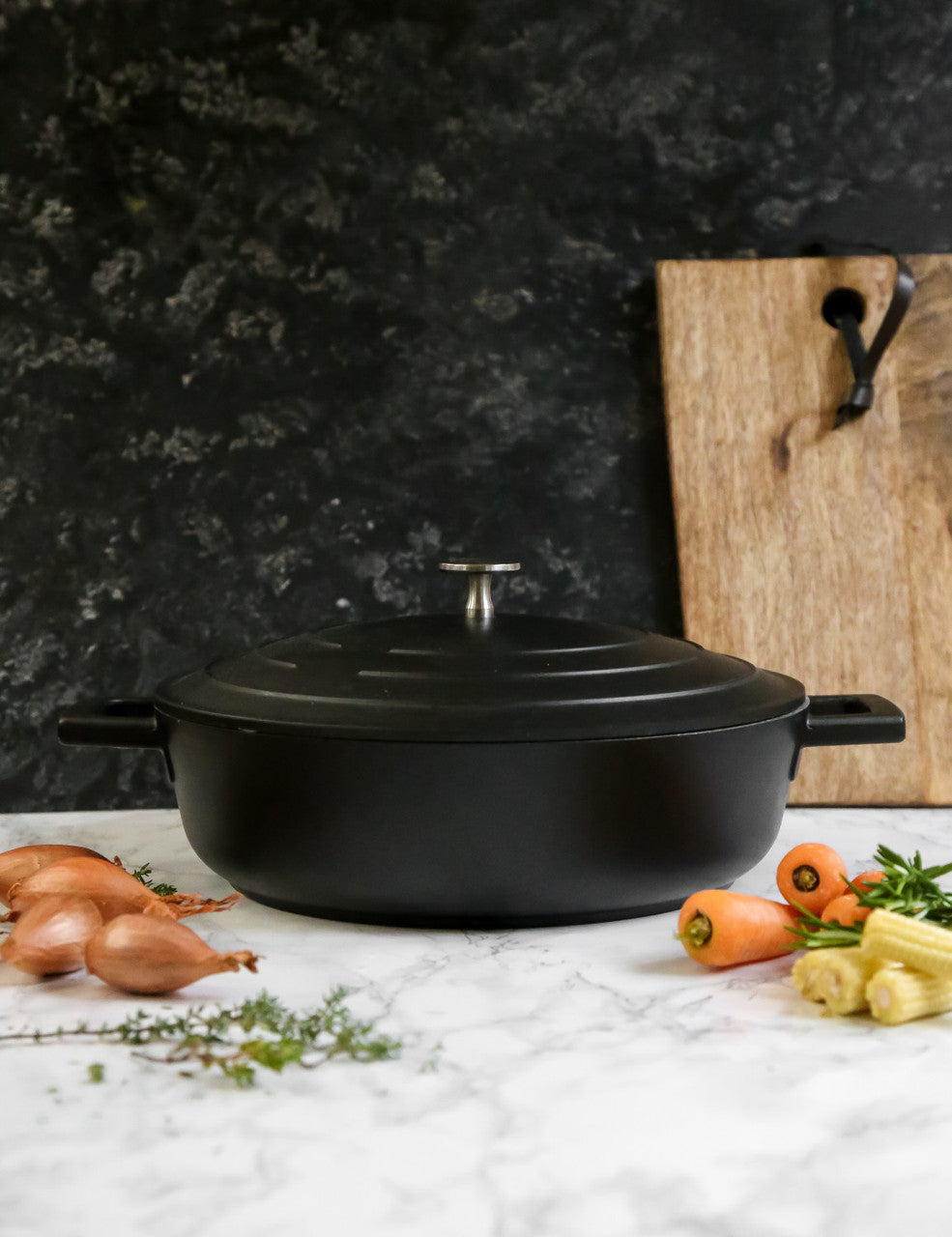 Mastercraft Cast Aluminium Shallow Casserole Dish 28cm Black - view 4