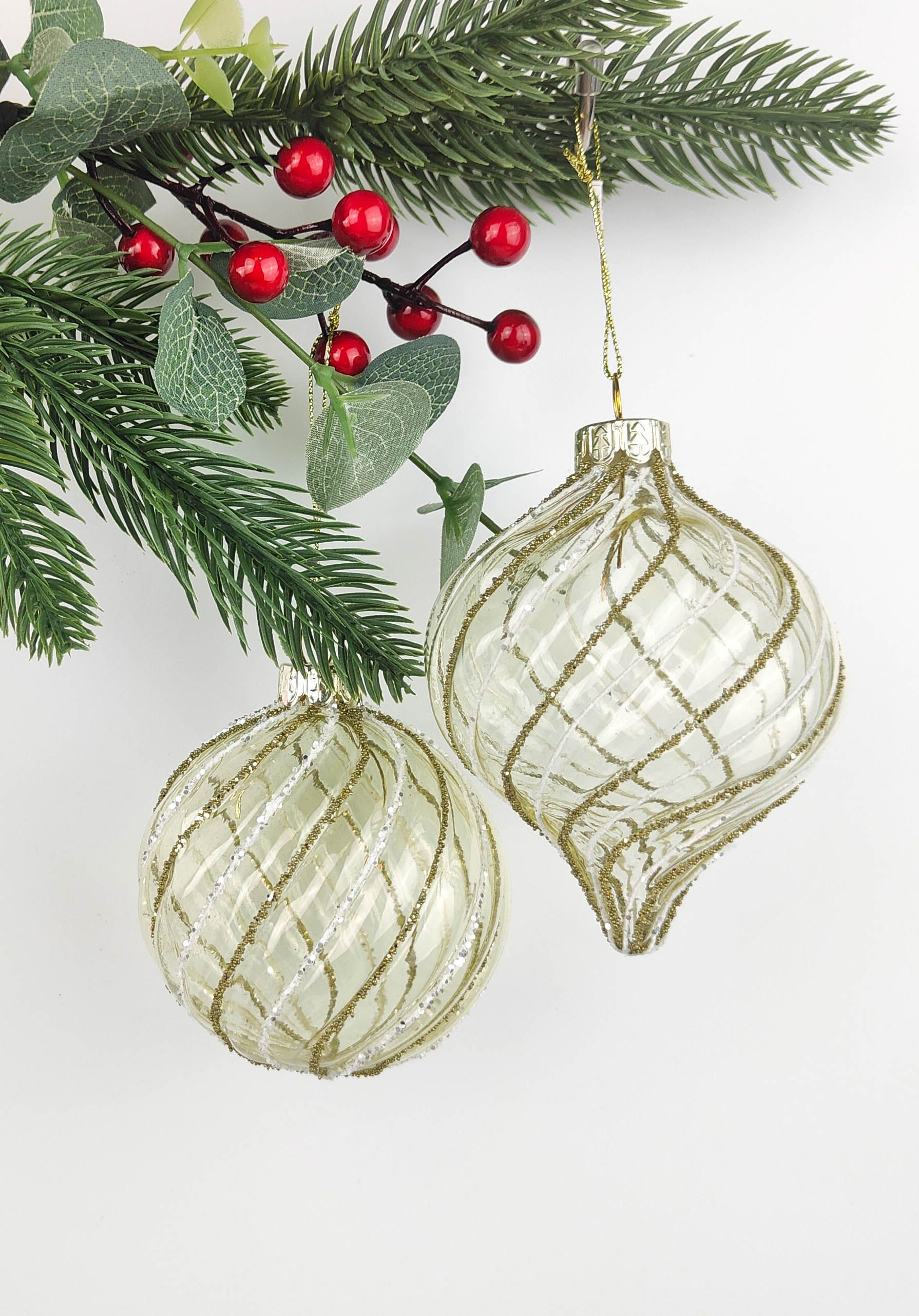 Glass Christmas Bauble - Round, Ivory & Gold 8cm - Urban