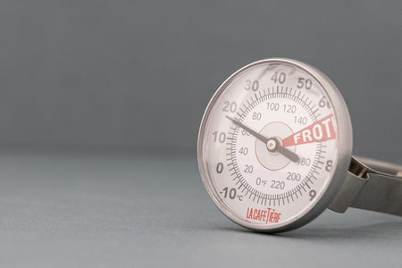 La Cafetière Milk Thermometer Stainless Steel - pan clip detail