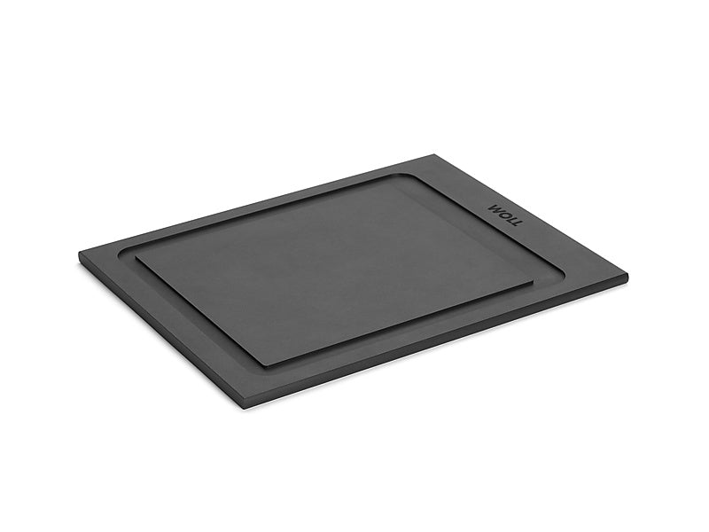 Woll Cut & Serve Board Black 25x19cm - FSC-certified cutting board